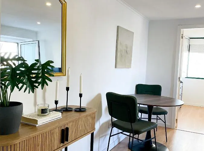 In The Heart Of Alfama! Cozy 1 Bedroom Διαμέρισμα